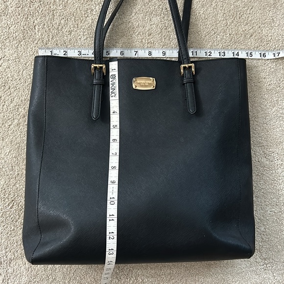 Michael Kors Jet Set Travel Large Tote Saffiano Black Leather. - Picture 16 of 17